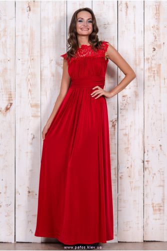 Красивое красное платье